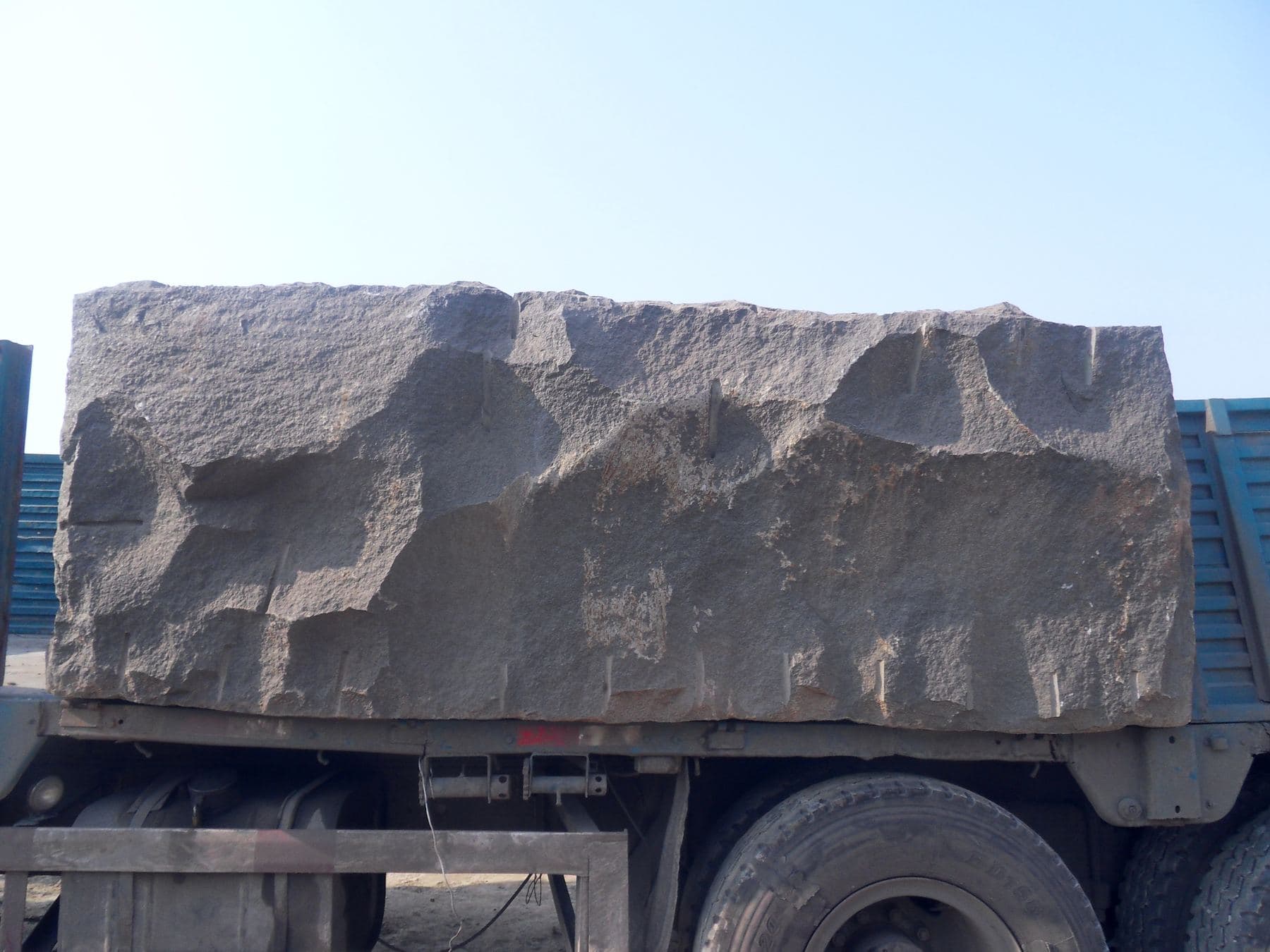 Viel Black Granite Plate 4
